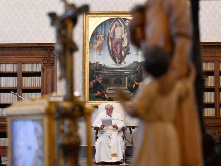 Il Papa: preghiamo per tutti, anche per i nostri nemici