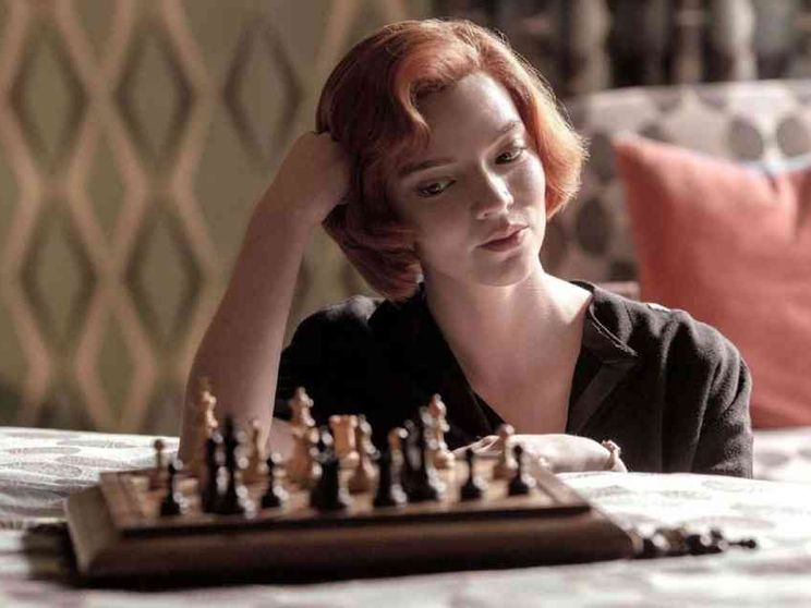 Ora le serie tv in streaming vanno in cerca delle famiglie