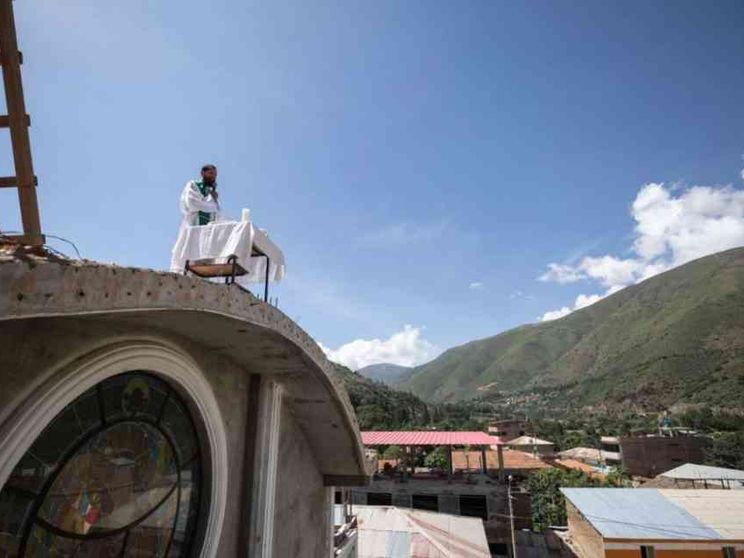 La Messa dal tetto d'America per la gente delle Ande