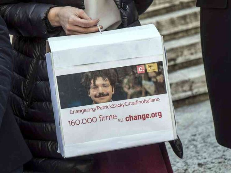 Le 160mila firme per la cittadinanza onoraria a Zaki