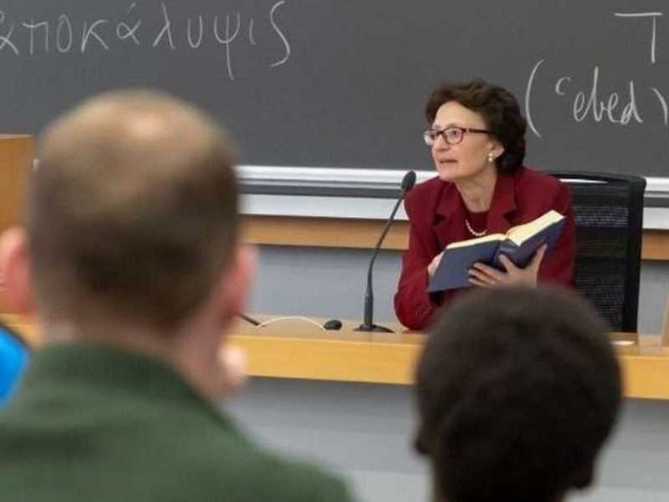 Pontificia Commissione Biblica: una religiosa come segretaria