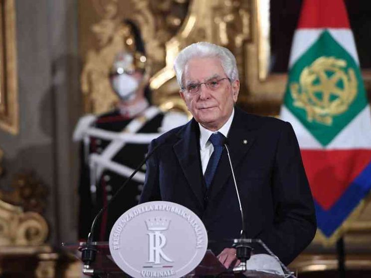 Odio e minacce social contro Mattarella, perquisizioni e indagati