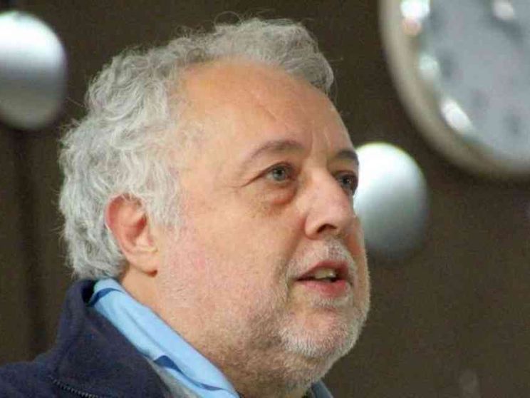 Vaccini e cure anticovid da condividere o espropriare