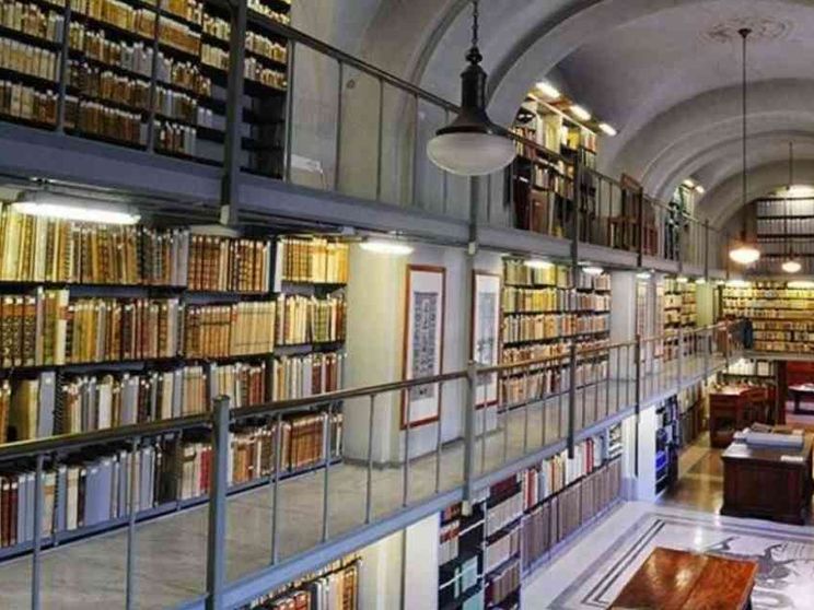 «Fra le letture del Papa autori religiosi». Ma è in uscita anche li