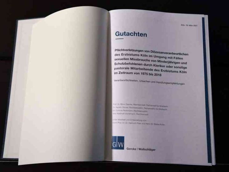 Presentati a Colonia i risultati dell'indagine sugli abusi