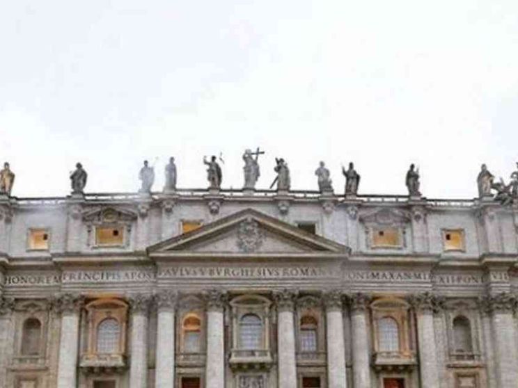 Papa Francesco accetta la rinuncia del vescovo Cuenca Revuelta. Coprì abusi