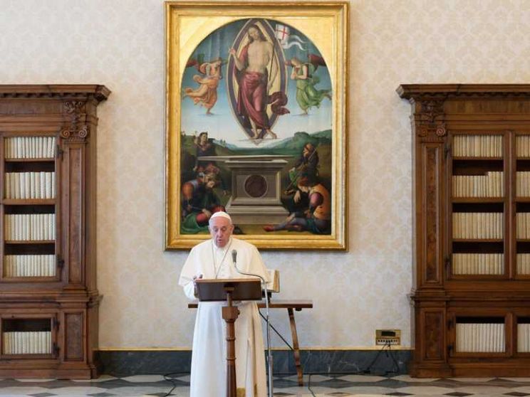 Francesco: chi vuole vedere Gesù, guardi la croce