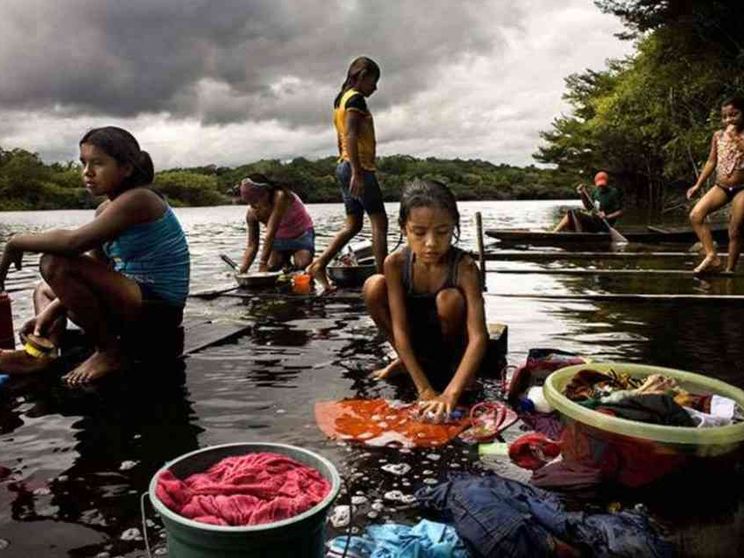 Amazzonia, il virus non ha sconfitto la gente del fiume
