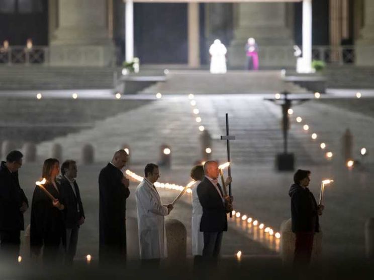 La Via Crucis del Papa meditata e disegnata dai bambini