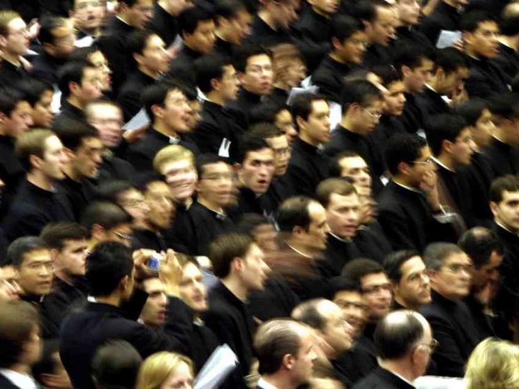 Lotta agli abusi, via della trasparenza. Dai Legionari di Cristo nomi e numeri