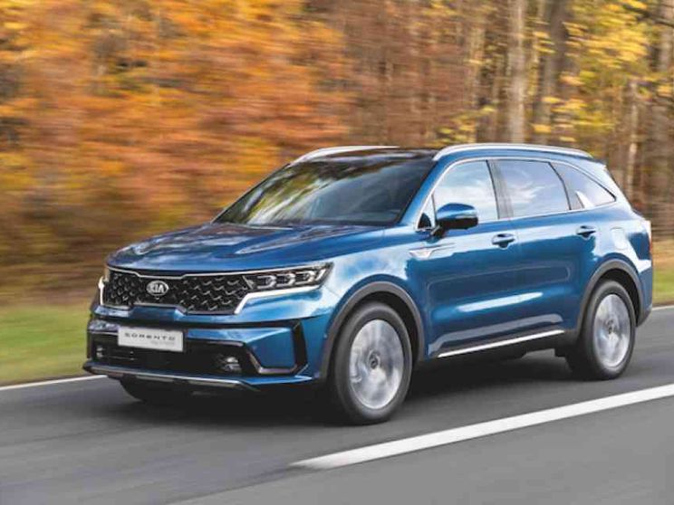 Kia Sorento, un salotto a 7 posti: ora anche con la spina