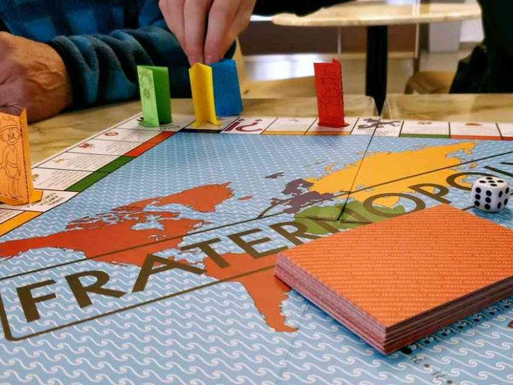 Fraternopoly, il gioco in cui vincono gli ultimi