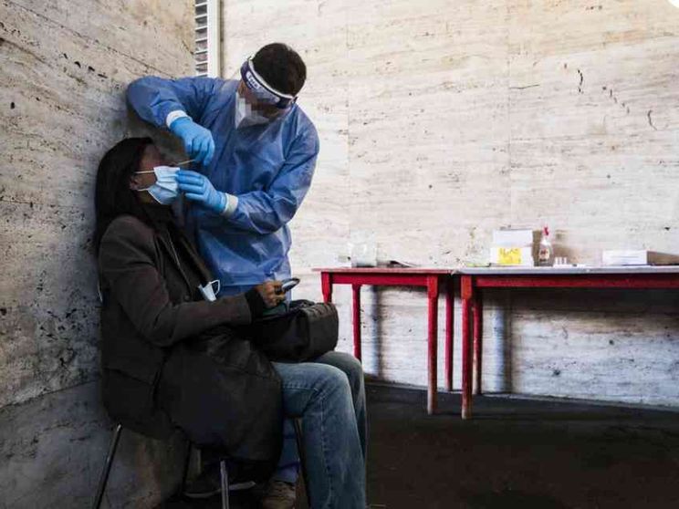 Il Papa dona 1.200 vaccini per i più poveri di Roma