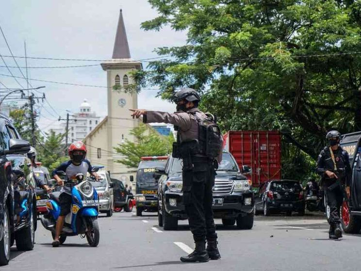 Kamikaze davanti alla cattedrale: perché i cattolici sono nel mirino