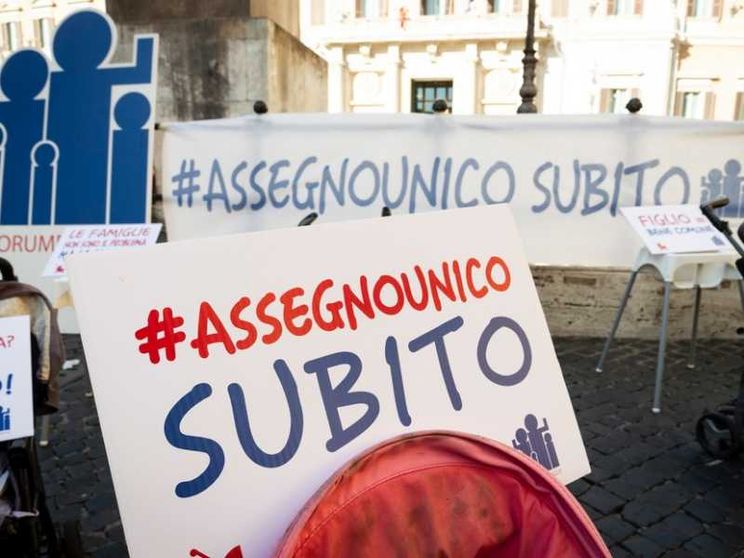 Assegno unico per i figli, una riforma lunga sette anni
