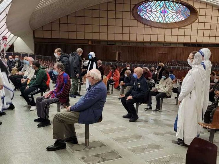 In Vaticano vaccinati altri 100 poveri