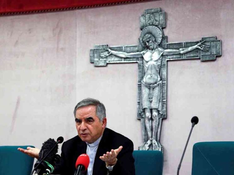 Francesco celebra la Messa in Coena Domini a casa del cardinale Becciu