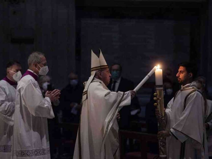 Il Papa: «Si può sempre ricominciare. Anche dalla pandemia»