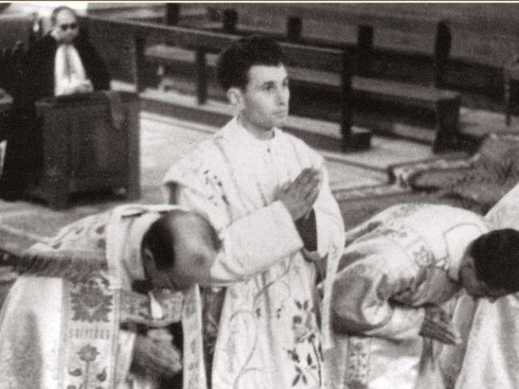 Simoni e quelle messe da carcerato con briciole e acini d'uva