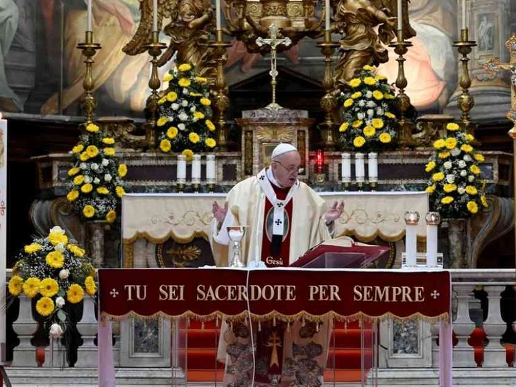 Le Messe in diretta tv e social di domenica 11 aprile