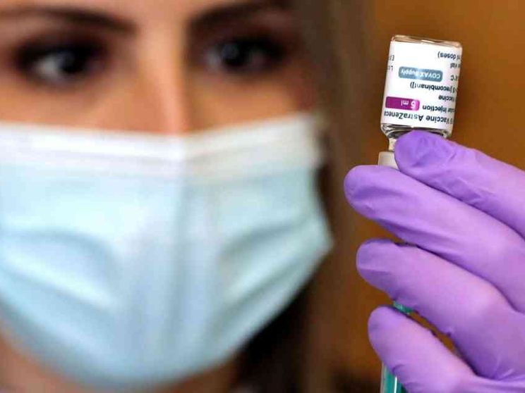 AstraZeneca, il nemico che provoca gli «effetti avversi» ha un nome: Vipit