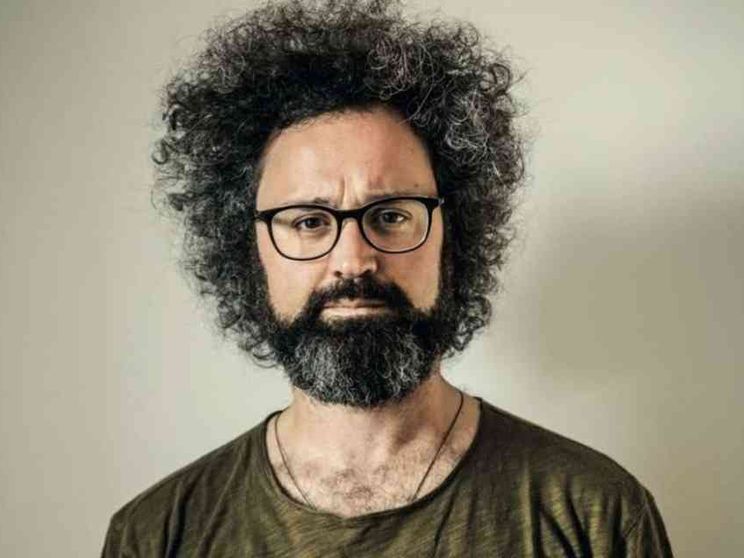 Cristicchi, la vera felicità è fatta di molliche di “Noi”