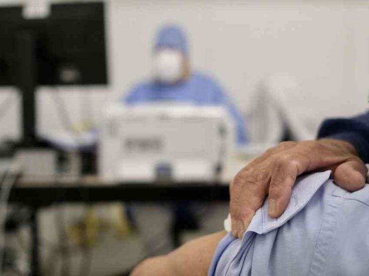 I fragili senza protezione ferita aperta per la comunità