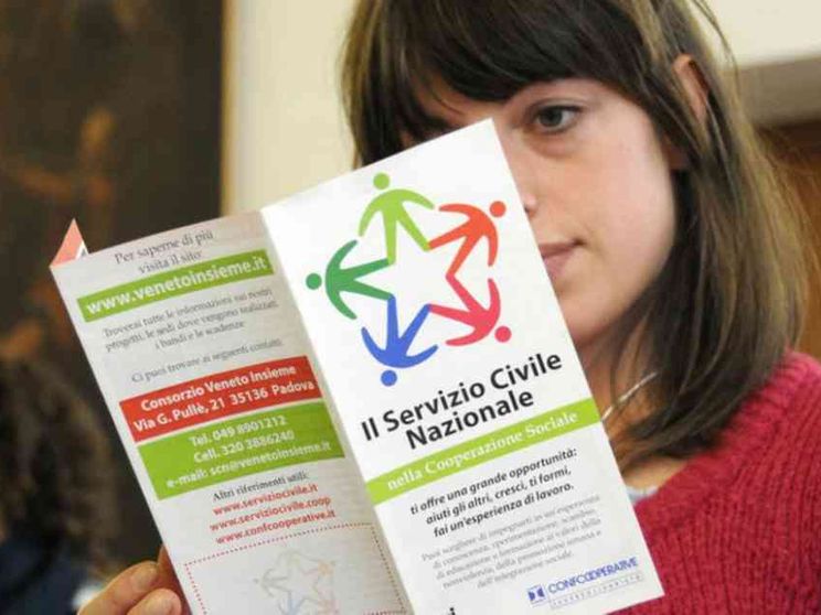 I giovani e il servizio civile per tutti. «Sì a un mese di prova in estate»