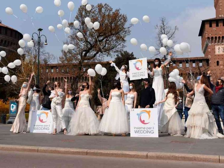 Nozze, liberiamo la festa: la protesta delle "spose guerriere"