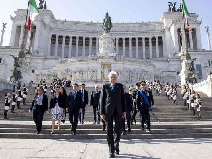 Mattarella: 'Contro la pandemia rinascita e coesione nazionale'