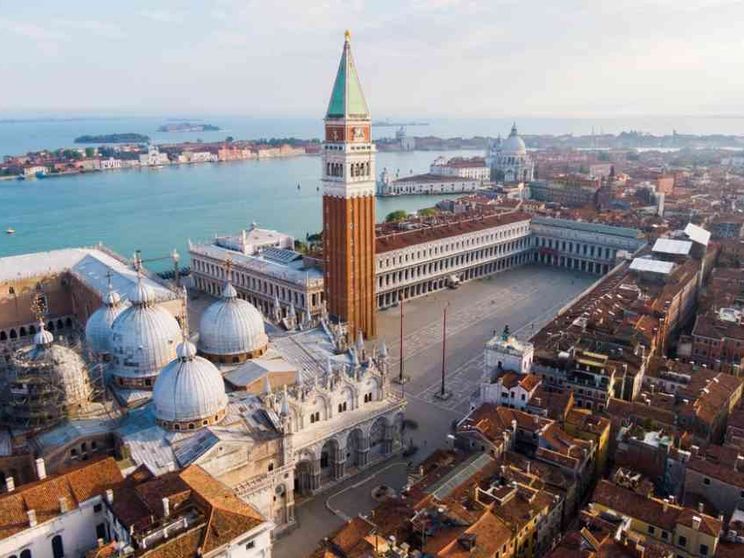 Le Messe in diretta tv e social di domenica 25 aprile