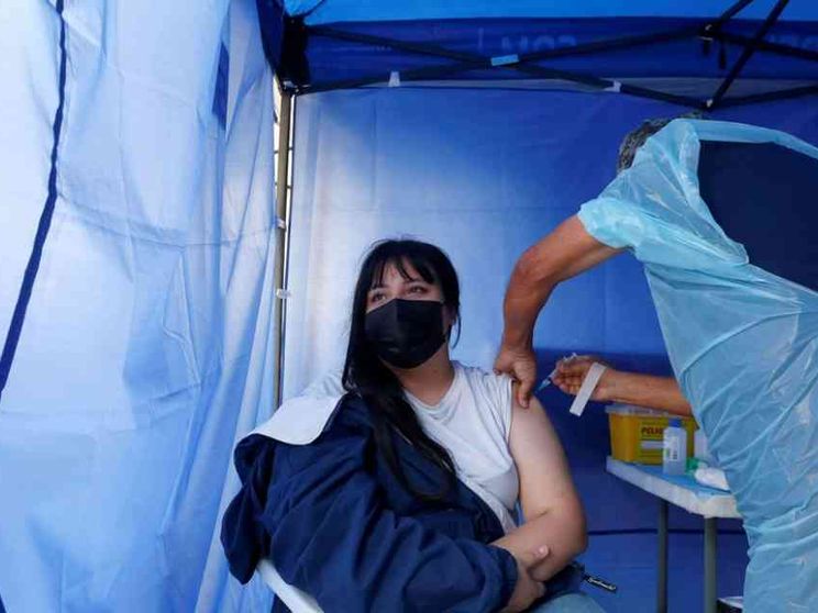 Il paradosso cileno: 41% di vaccinati, eppure impennata di morti e contagi