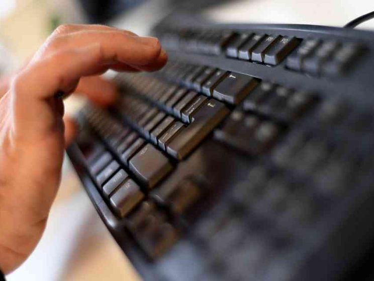 Le buone azioni necessarie per fermare l'odio in rete