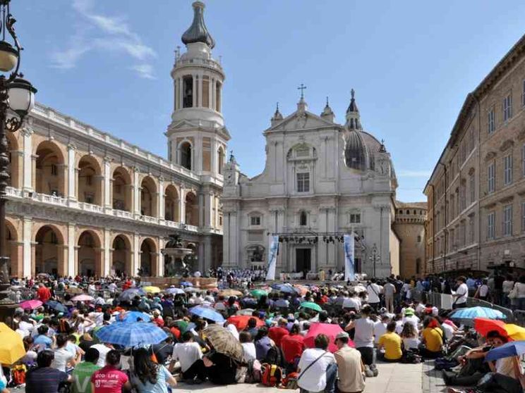 Loreto, la maratona dei santuari guidata dall'Italia