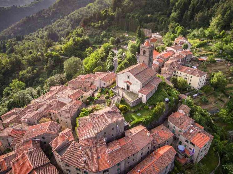Raccolta fondi per Calamecca, a rischio crollo l'antica chiesa di San Miniato