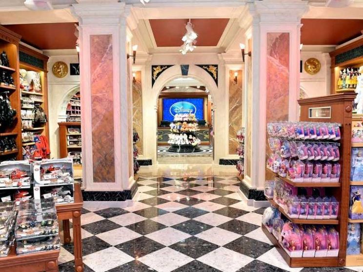 Disney Store lascia l'Italia