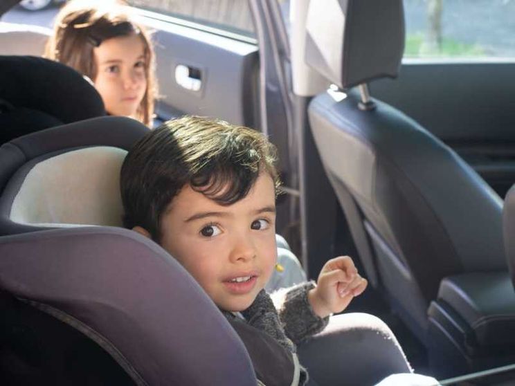 Viaggi in auto con i bambini. I passatempi smart (non solo videogame)
