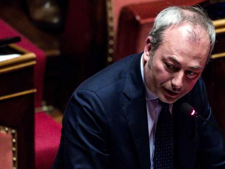 Ddl Zan, scoppia la lite in commissione. M5s spinge ancora per l'aula subito