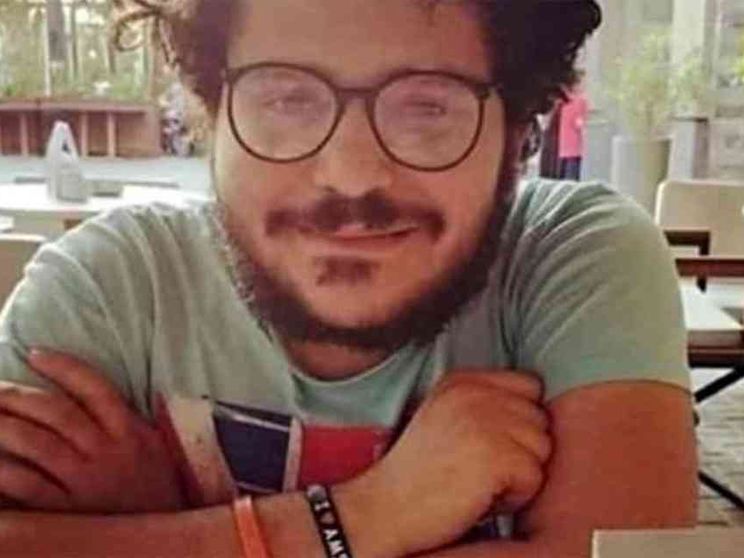 Patrick Zaki resterà per altri 45 giorni nel carcere del Cairo