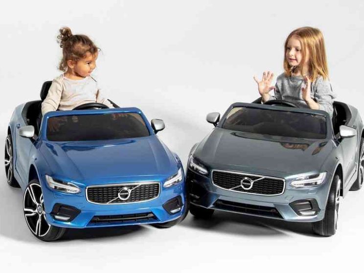 Solo 1 su 8: auto e giovani, fine di un amore?