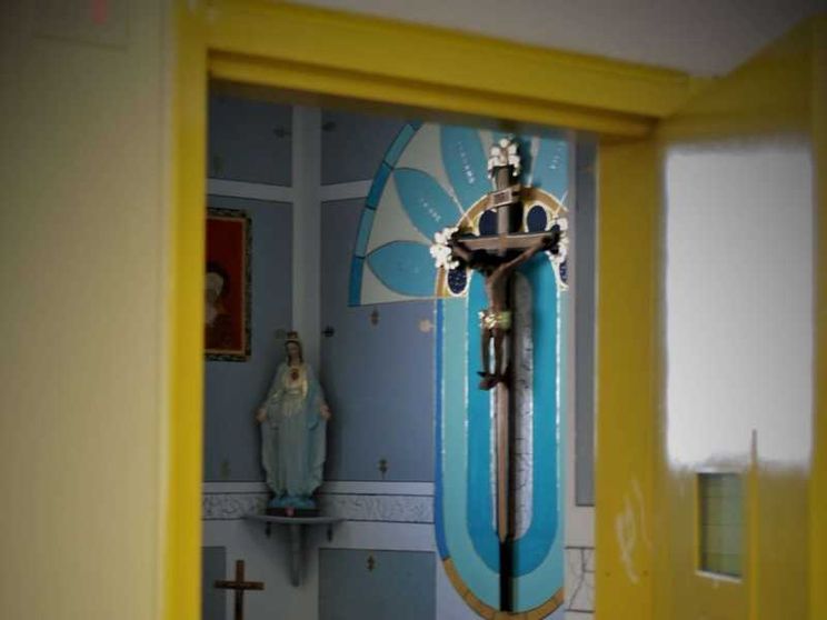 Alessandria, i detenuti pittori dipingono la chiesa del carcere