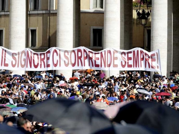 Associazioni internazionali di fedeli: decreto per il ricambio ai vertici