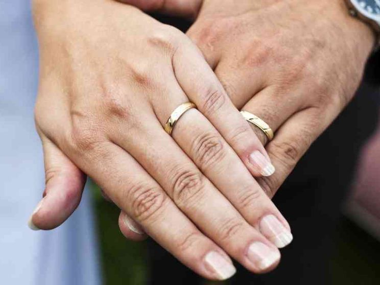 Nozze religiose a casa: Livorno fa da apripista