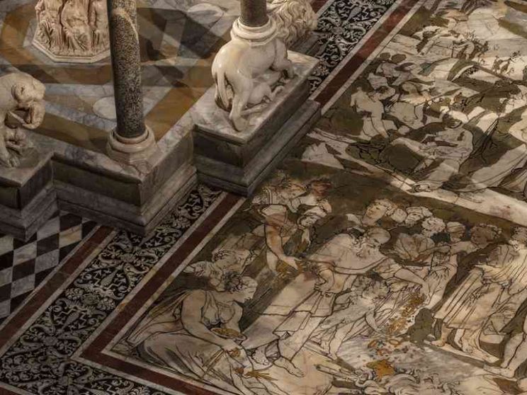 Torna visibile la meraviglia del pavimento del duomo di Siena