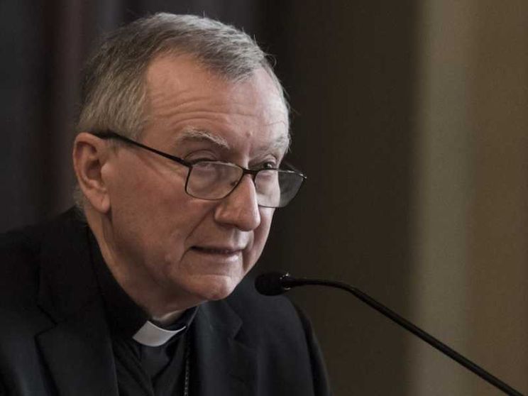 Parolin: il Vaticano non chiede di bloccare la legge, discutere è lecito