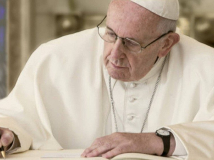 Il Papa: Dio si fa vicino a tutti con cuore di Padre