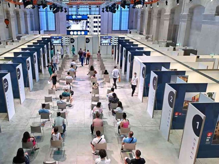 28 vittime, 389 i nuovi positivi. "Possibile modifica al Green pass"