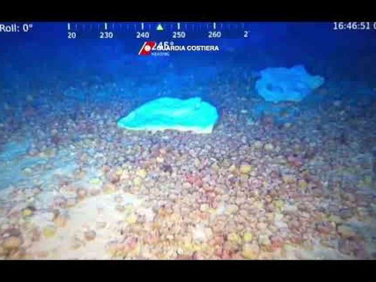 Individuato il relitto del barchino naufragato a Lampedusa: 9 i cadaveri