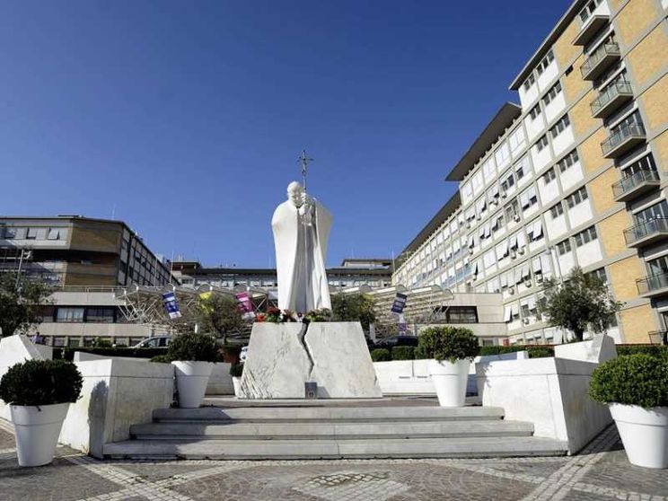 Tutte le volte che il Papa ha recitato l'Angelus dal Gemelli