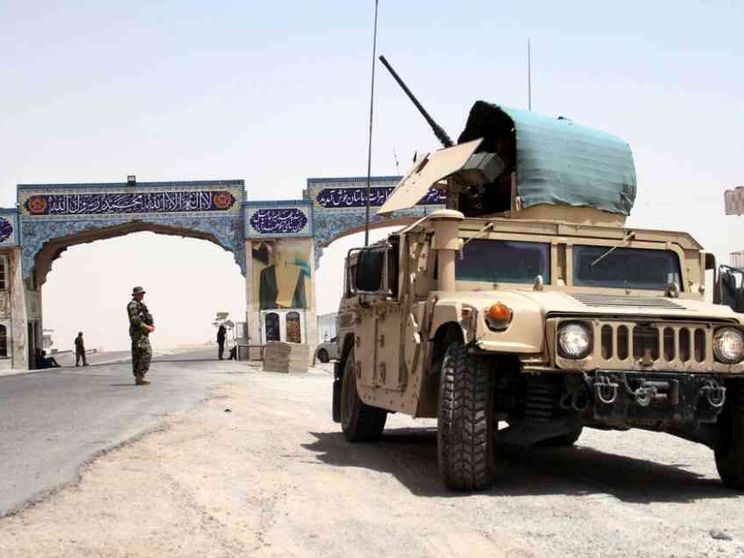 Donald Rumsfeld, con lui muore l'epoca dell'intervento armato Usa